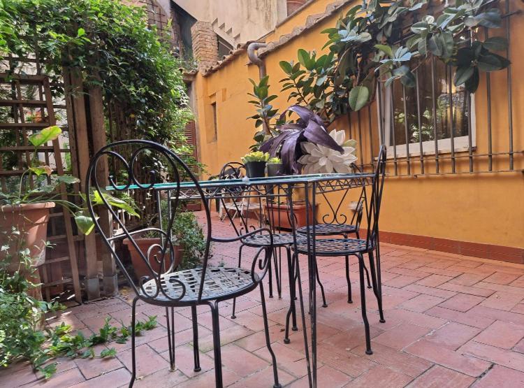 Апартаменты Pantheon, Campo De Fiori Mini Garden Рим Экстерьер фото